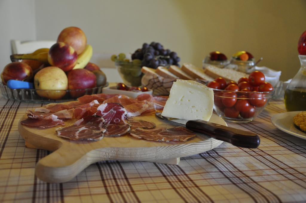 Agriturismo Le Vigne โฟลีโญ ภายนอก รูปภาพ