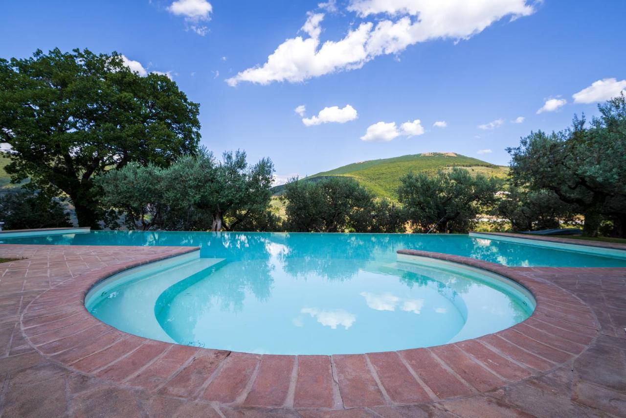 Agriturismo Le Vigne โฟลีโญ ภายนอก รูปภาพ