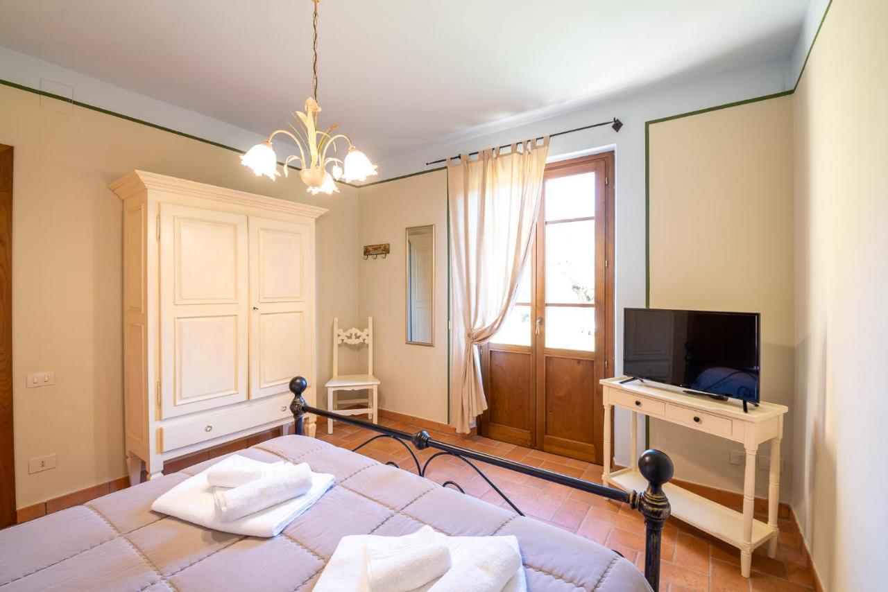 Agriturismo Le Vigne โฟลีโญ ภายนอก รูปภาพ