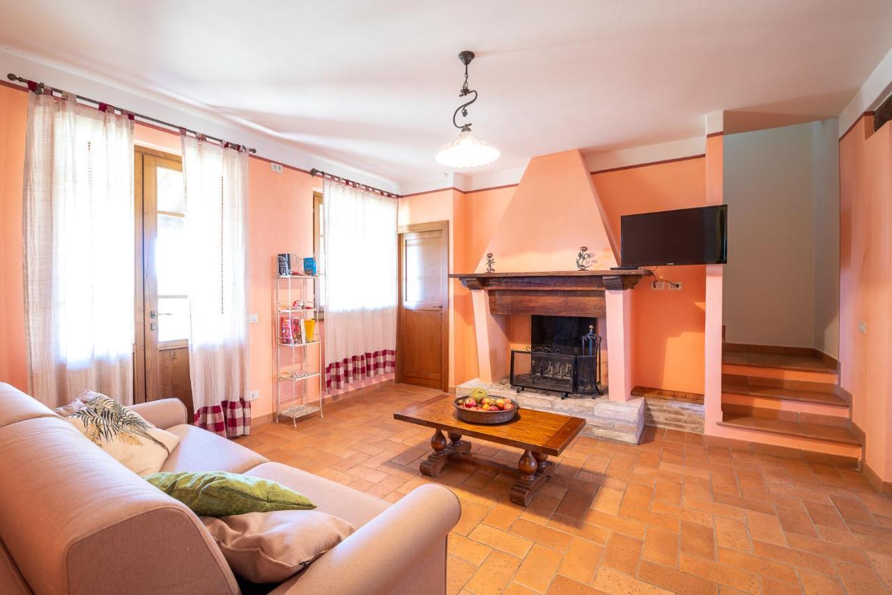 Agriturismo Le Vigne โฟลีโญ ภายนอก รูปภาพ