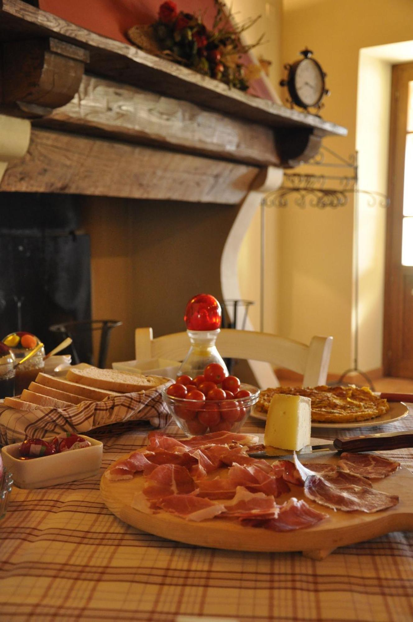 Agriturismo Le Vigne โฟลีโญ ภายนอก รูปภาพ